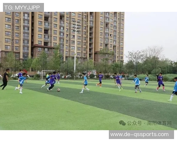 长春足球热潮兴起青少年踢足球活动蓬勃发展助力体育文化繁荣